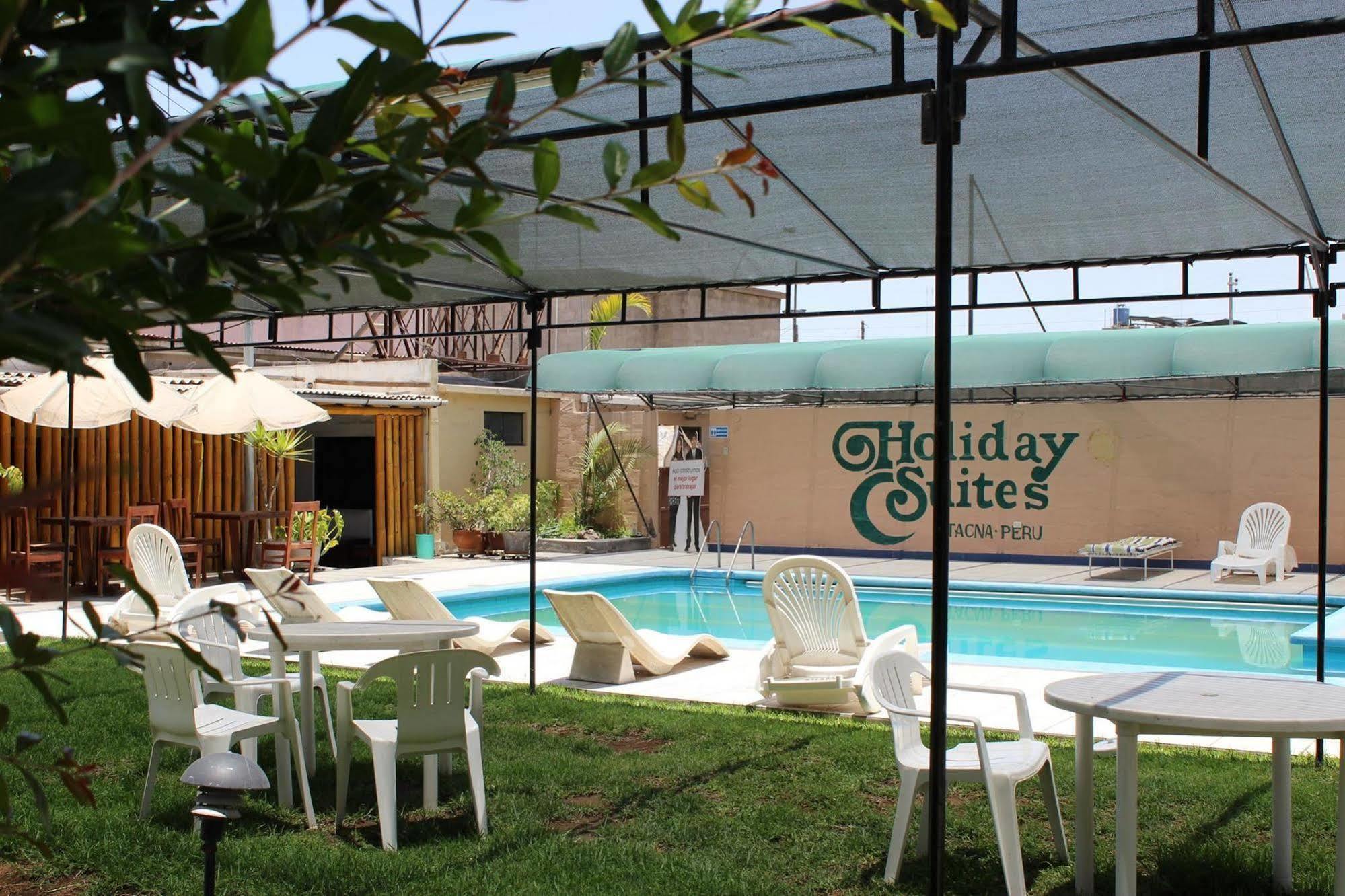 Holiday Suites Tacna Esterno foto